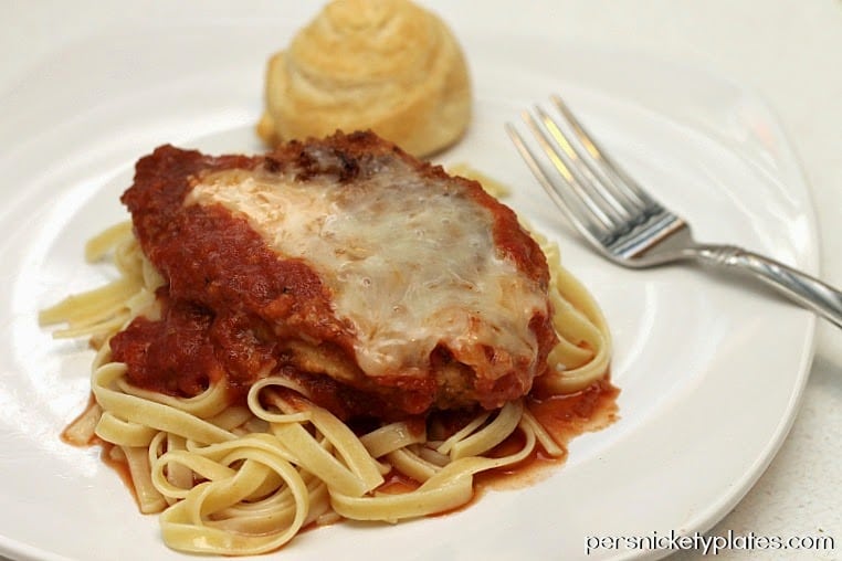 Persnickety Plates: Mozzarella Chicken with Fettucine Persnickety Plates: Mozzarella Chicken with Fettucine