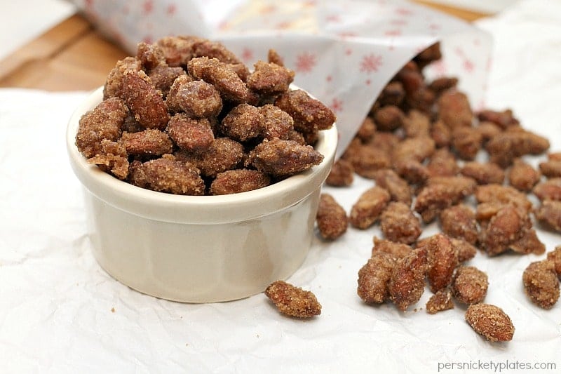 Slow Cooker Cinnamon Sugared Candied Almonds - better than the mall! | Persnickety Plates