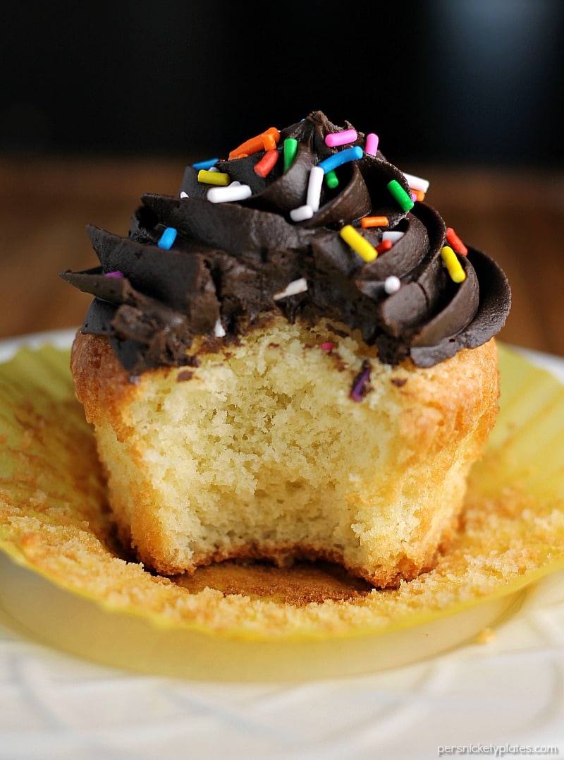 Vanilla Cupcakes made from scratch should be a staple recipe in every bakers' arsenal. This recipe makes a small batch perfect to satisfy a craving. | www.persnicketyplates.com