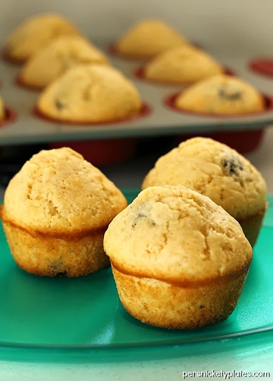Simple Chocolate Chip Muffins that verge on cupcakes. Acceptable for breakfast but also perfect for dessert. | Persnickety Plates