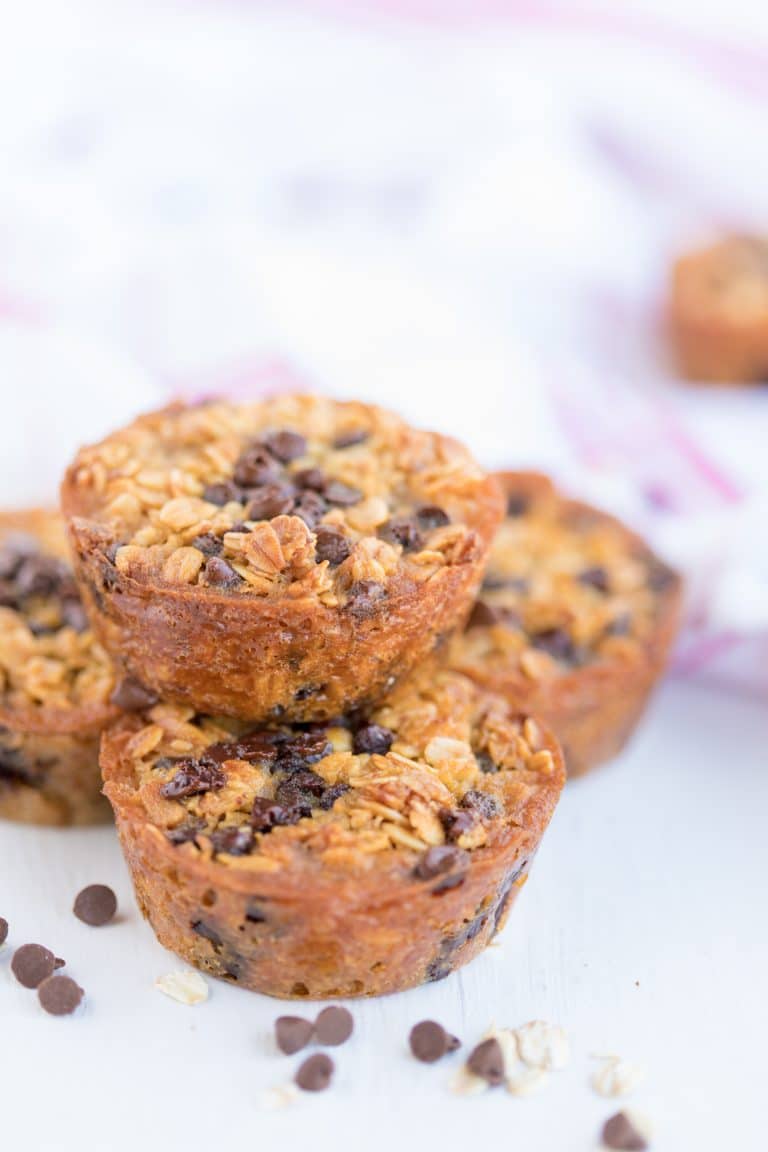 Baked Oatmeal Chocolate Chip Breakfast Cups