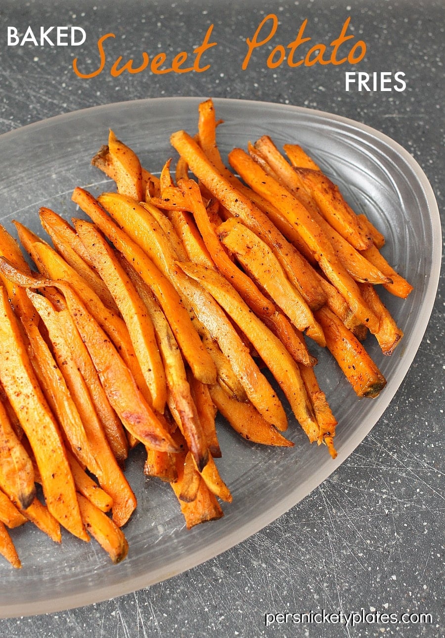 One of my favorite side dishes/snacks - oven baked sweet potato fries with a little kick of chili powder! | www.persnicketyplates.com