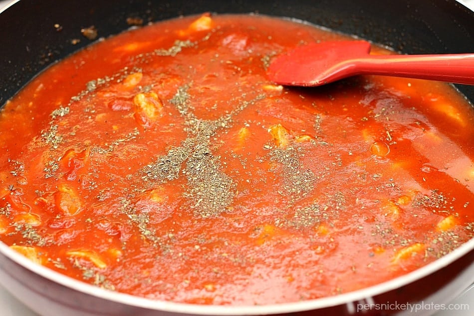 One Pot Cheesy Chicken Pasta Skillet | Persnickety Plates