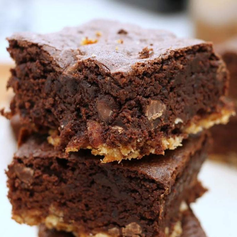closeup of pretzel crusted brownie stack