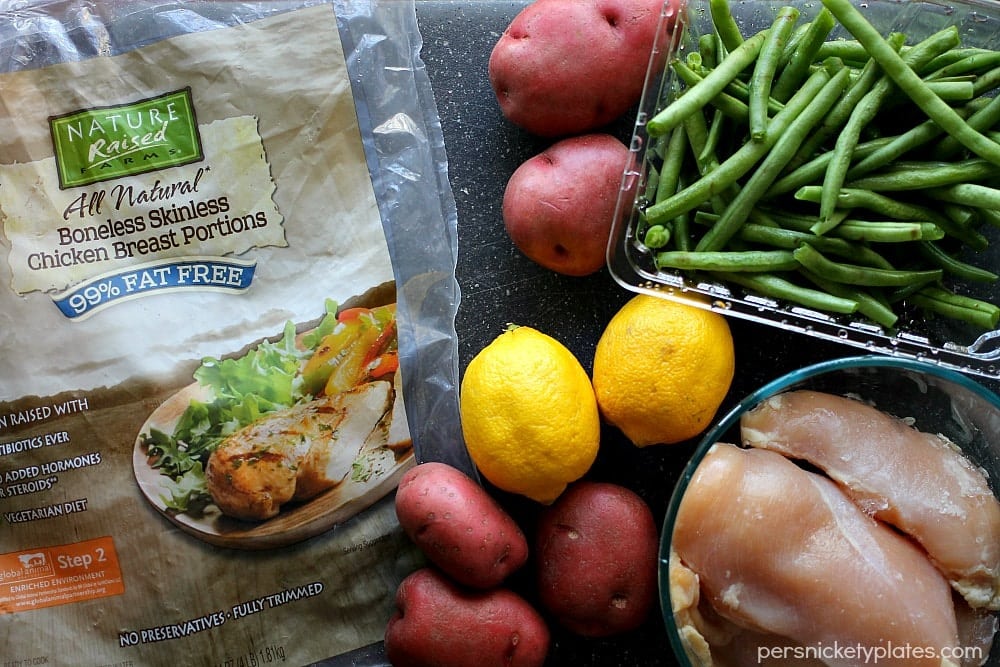 Slow Cooker Chicken, Potatoes, & Green Beans - your entire dinner made right in the crock pot! | www.persnicketyplates.com