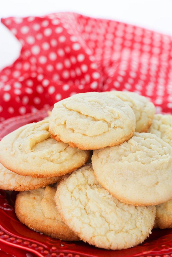 amish sugar cookies displayed on a plate