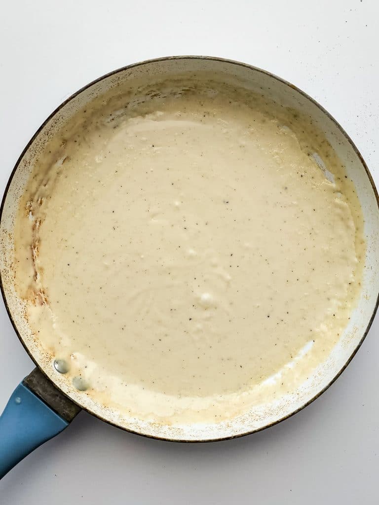 skillet of copycat olive garden alfredo.