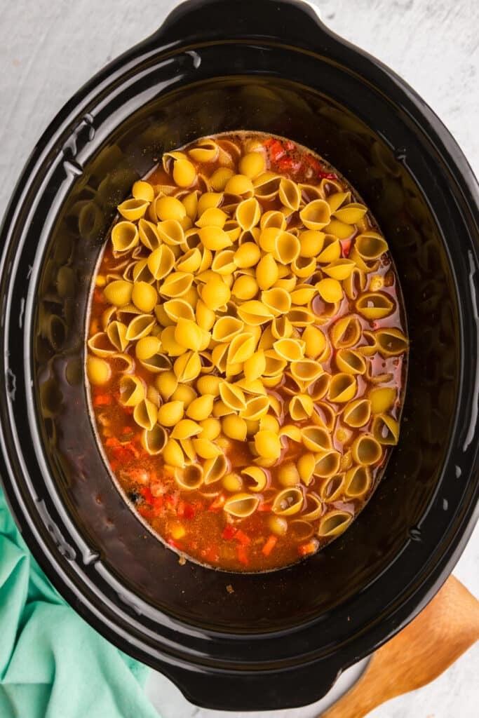 pasta shells in a slow cooker.